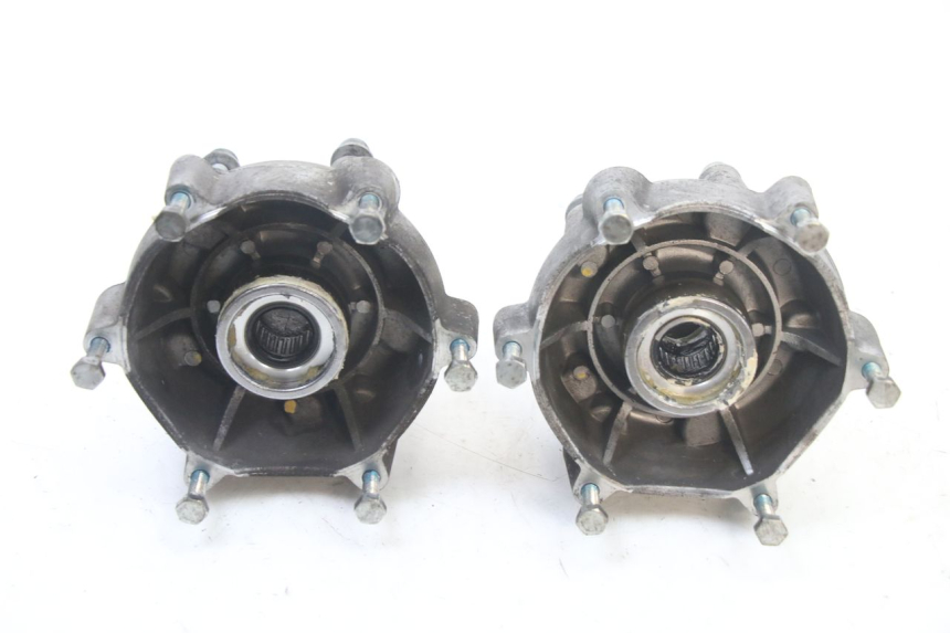 photo de CUBO RUEDA DELANTERA PIAGGIO MP3 500 (2014 - 2017) - Zoom estado de uso