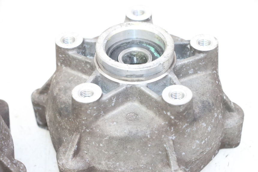 photo de CUBO RUEDA DELANTERA PIAGGIO MP3 500 (2014 - 2017) - Detalles de los puntos de fijación