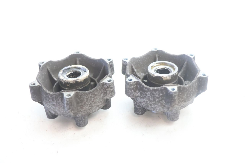 photo de CUBO RUEDA DELANTERA PIAGGIO MP3 500 (2016 - 2018) - Detalles de los puntos de fijación