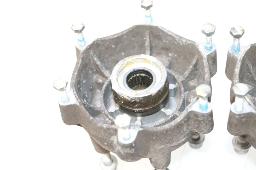 photo de CUBO RUEDA DELANTERA PIAGGIO MP3 500 (2011 - 2015) - Detalles de los puntos de fijación