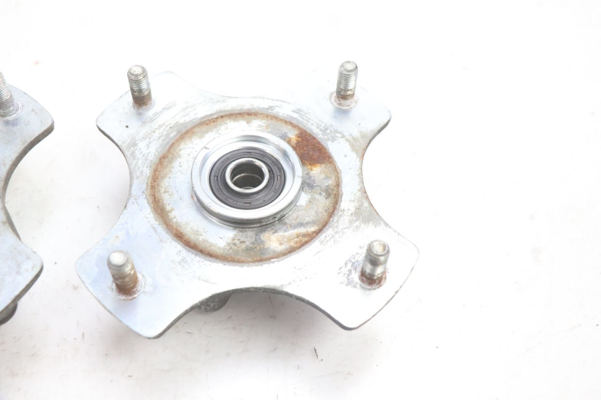 photo de CUBO RUEDA DELANTERA KYMCO MXU R 250 (2004 - 2010) - Zoom estado de uso