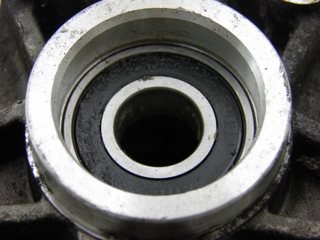 photo de CUBO RUEDA DELANTERA PIAGGIO MP3 RL 125 (2008 - 2009) - Zoom estado de uso