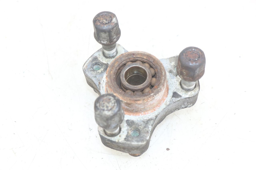 photo de BUJE DE RUEDA DELANTERA PEUGEOT SPEEDFIGHT LC 50 (1996 - 2002) - Zoom estado de uso