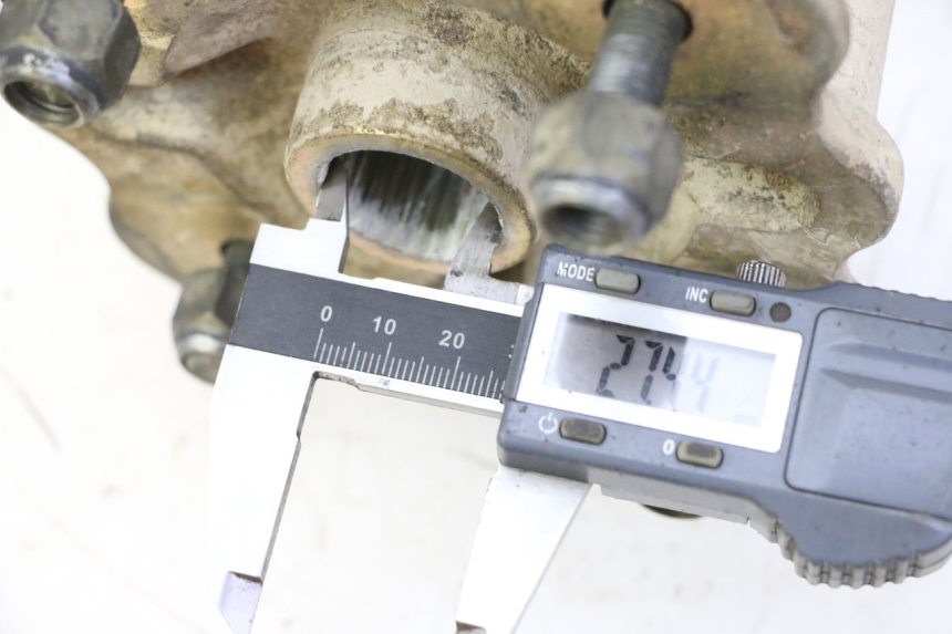 photo de CUBO RUEDA DELANTERA YAMAHA YFM BRUIN 350 (2003 - 2009) - Detalle de la pieza