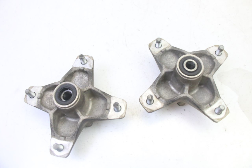 photo de CUBO RUEDA DELANTERA YAMAHA YFM R RAPTOR 250 (2008 - 2014) - Vista principal