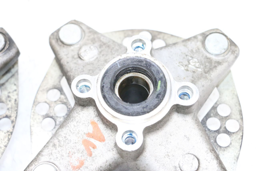 photo de CUBO RUEDA DELANTERA YAMAHA YFM R RAPTOR 250 (2008 - 2014) - Zoom estado de uso