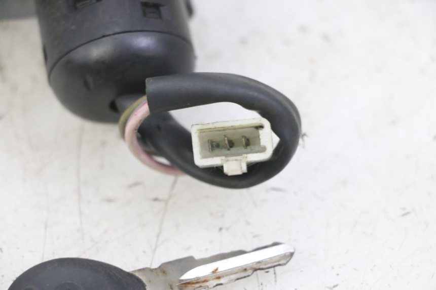 photo de CERRADURA DE ENCENDIDO MBK BOOSTER SPIRIT NAKED 50 (2004 - 2017) - Vista general del producto