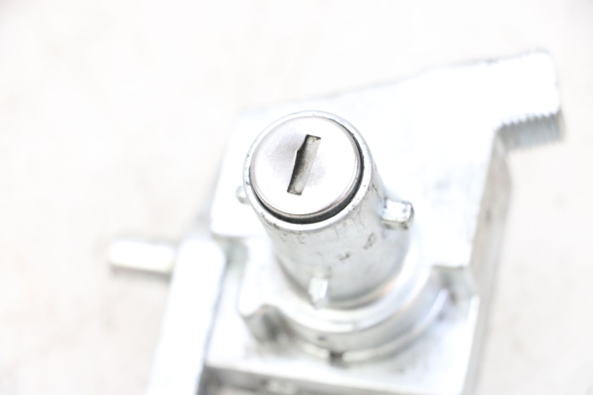 photo de CERRADURA DE ENCENDIDO MBK BOOSTER SPIRIT NAKED 50 (2004 - 2017) - Recambio usado revisado