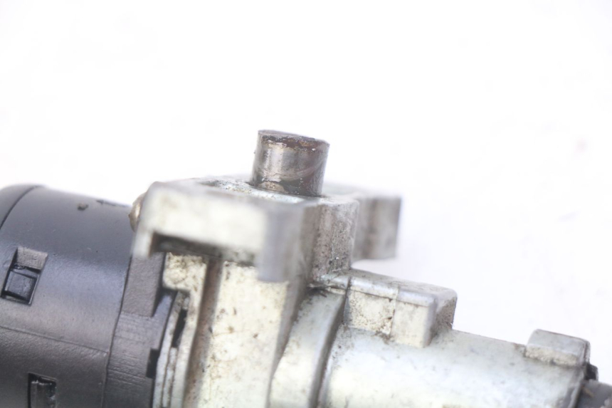 photo de CERRADURA DE ENCENDIDO YAMAHA BW'S 50 (1999 - 2003) - Zoom estado de uso