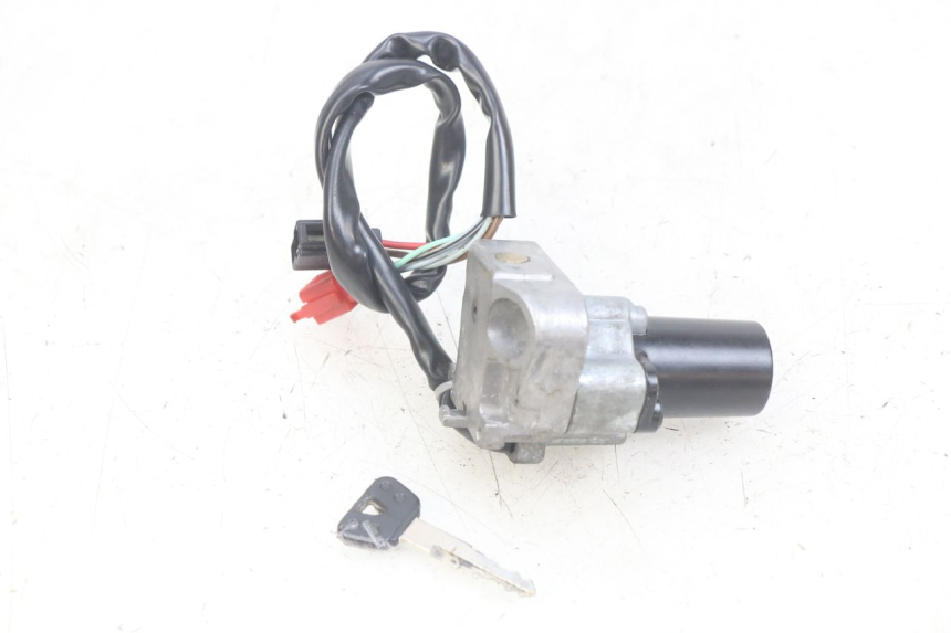 photo de CERRADURA DE ENCENDIDO YAMAHA FZS FAZER 600 (1998 - 2001) - Zoom estado de uso