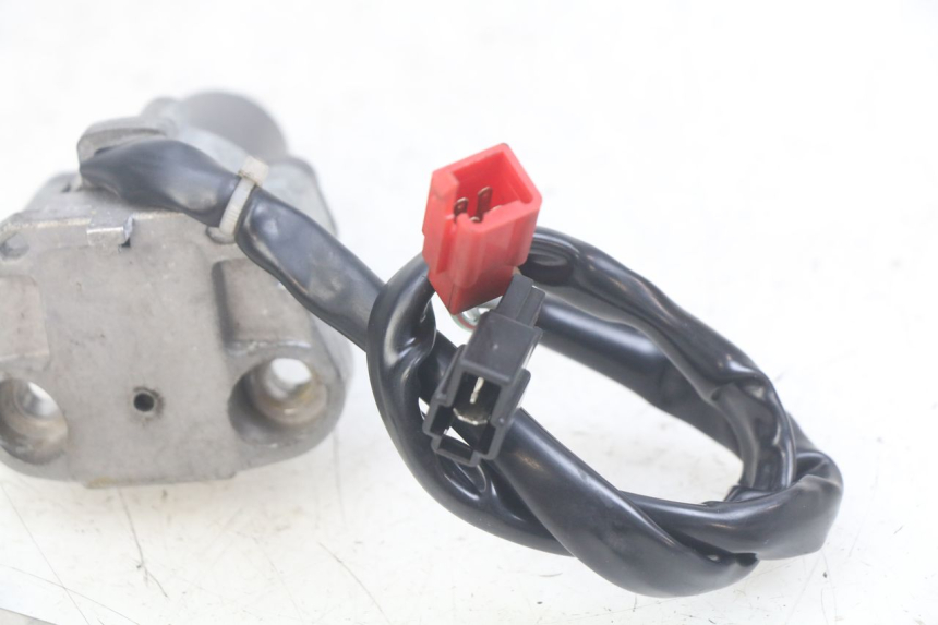 photo de CERRADURA DE ENCENDIDO YAMAHA FZS FAZER 600 (1998 - 2001) - Vista general del producto