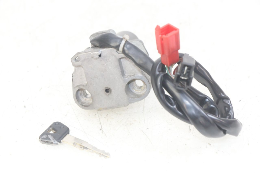 photo de CERRADURA DE ENCENDIDO YAMAHA FZS FAZER 600 (1998 - 2001) - Estado de la superficie y material