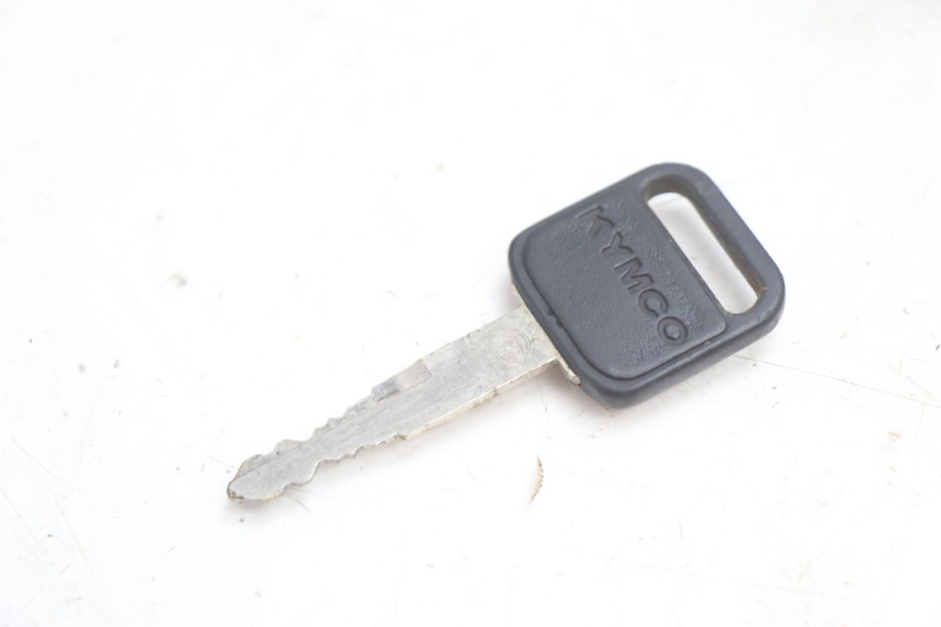 photo de CLAUSOR KYMCO GRAND DINK 125 (2008 - 2014) - Estado de la superficie y material