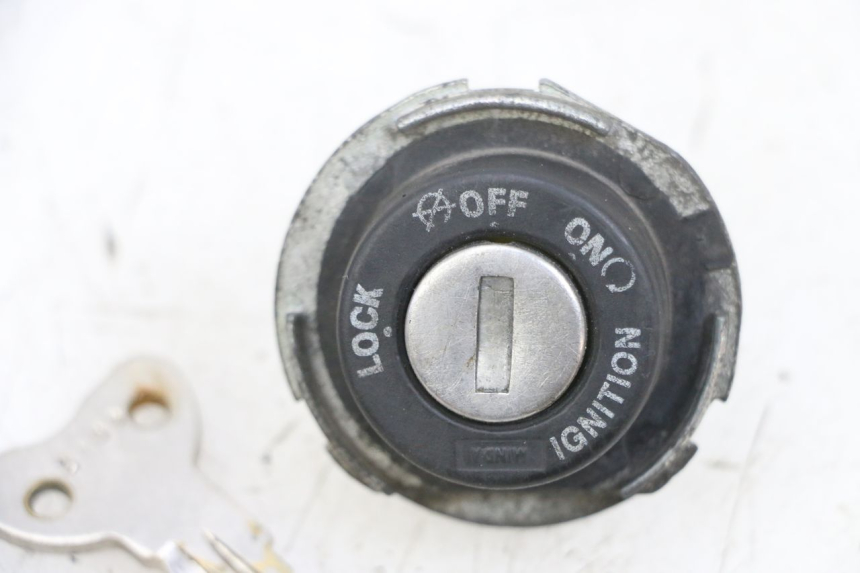 photo de CLAUSOR PIAGGIO NEW TYPHOON 50 (2018 - 2021) - Primer plano técnico