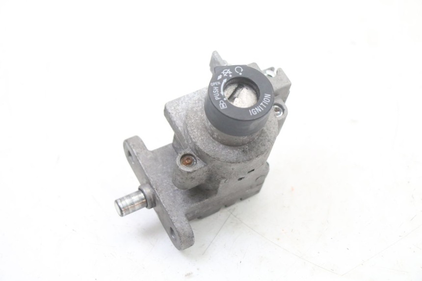 photo de CERRADURA DE ENCENDIDO PEUGEOT KISBEE 4T 50 (2018 - 2022) - Otra perspectiva