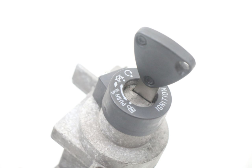 photo de CERRADURA DE ENCENDIDO PEUGEOT KISBEE 4T 50 (2018 - 2022) - Recambio usado revisado