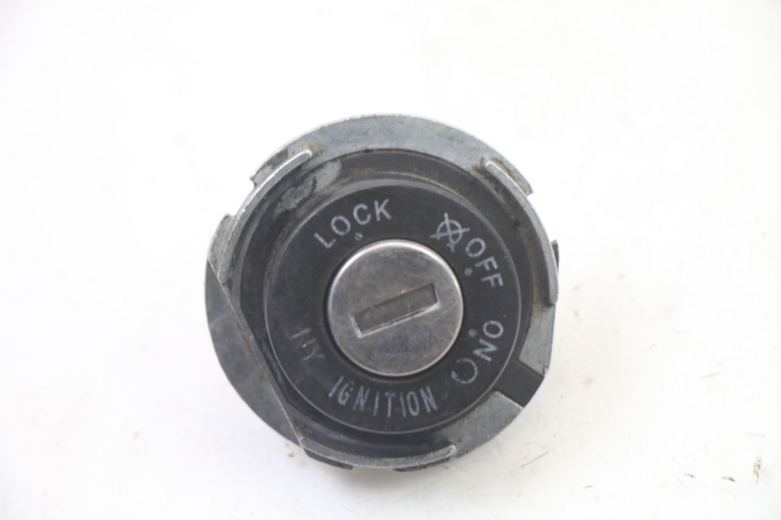 photo de CERRADURA DE ENCENDIDO PIAGGIO ZIP 4T 50 (2018 - 2020) - Otra perspectiva