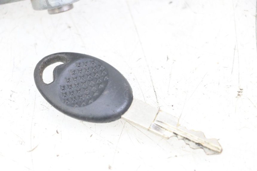 photo de CERRADURA DE ENCENDIDO DERBI SENDA SM X-TREME 50 (2006 - 2010) - Vista general del producto