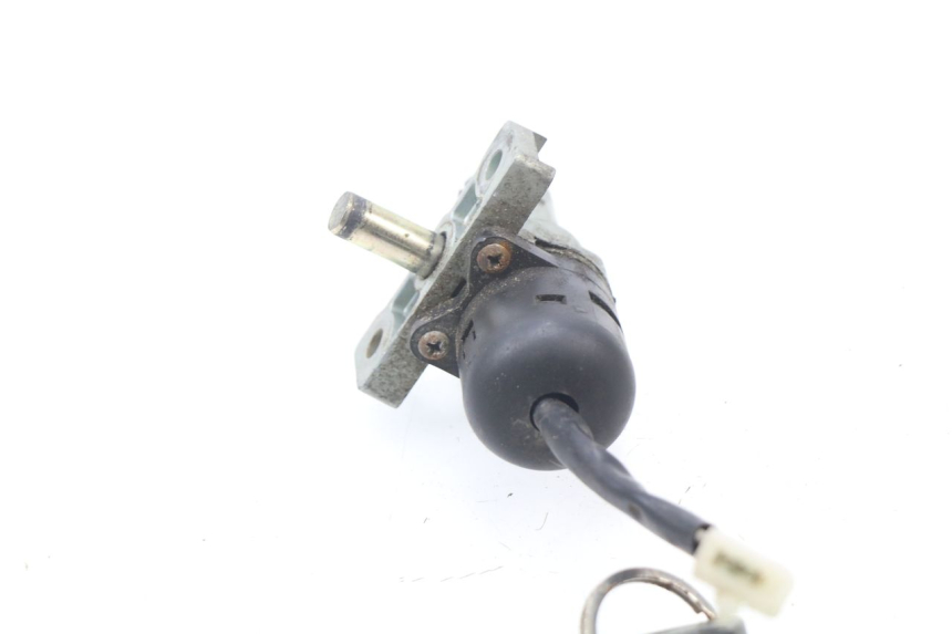 photo de CLAUSOR MBK STUNT NAKED 50 (2004 - 2018) - Otra perspectiva