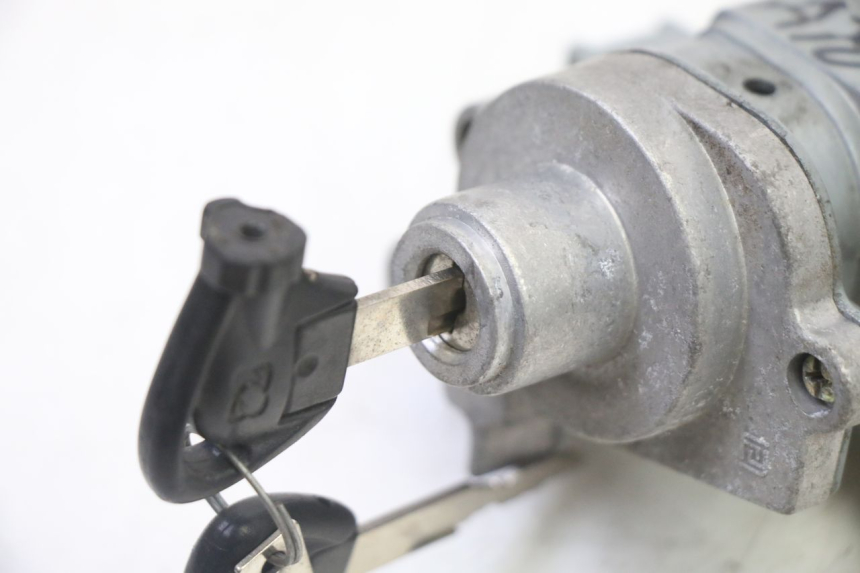 photo de CLAUSOR MBK WAAP 125 (2008 - 2013) - Detalles de los puntos de fijación