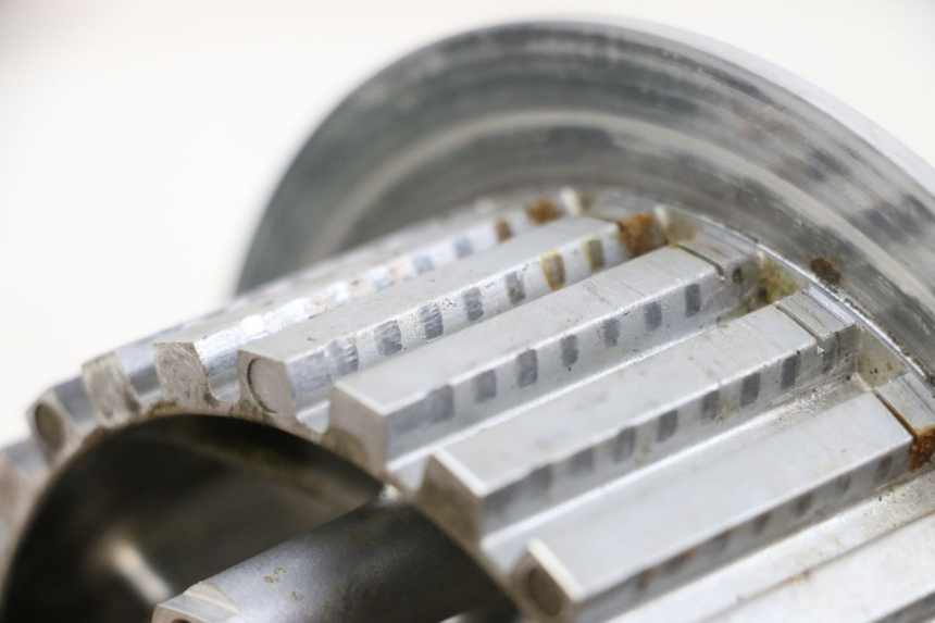 photo de CAMPANA EMBRAGUE YAMAHA FJR ABS 1300 (2006 - 2012) - Otra perspectiva