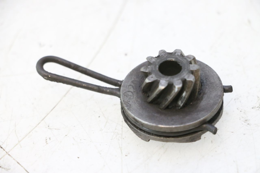 photo de PIñóN DE ARRANQUE KEEWAY RY6 2T 50 (2011 - 2019) - Detalle de la pieza
