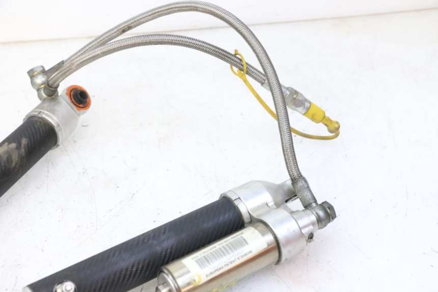 photo de PAR DE AMORTIGUADORES TRASEROS QUADRO 4 4D 350 (2015 - 2018) - Otra vista del artículo