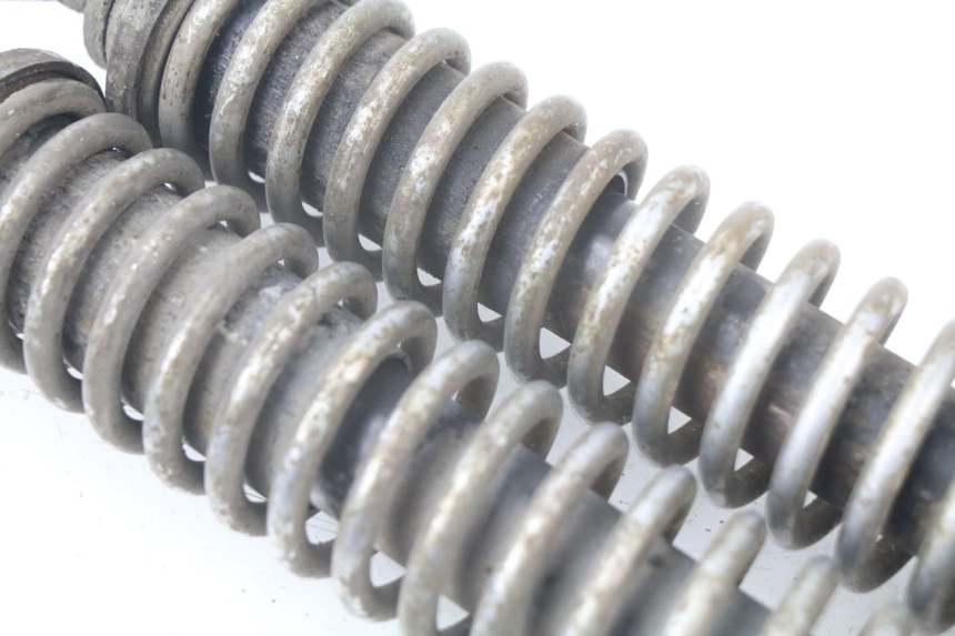 photo de PAR AMORTIGUADOR PIAGGIO BEVERLY 125 (1998 - 2005) - Zoom estado de uso