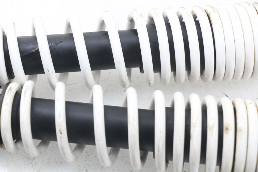 photo de PAR DE AMORTIGUADORES TRASEROS YAMAHA BW'S BWS 125 (2010 - 2013) - Zoom estado de uso