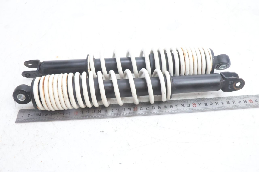 photo de PAR DE AMORTIGUADORES TRASEROS YAMAHA BW'S BWS 125 (2010 - 2013) - Primer plano de alta resolución