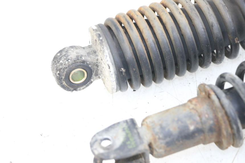 photo de PAR DE AMORTIGUADORES TRASEROS YAMAHA CYGNUS X 125 (2004 - 2007) - Detalles de los puntos de fijación