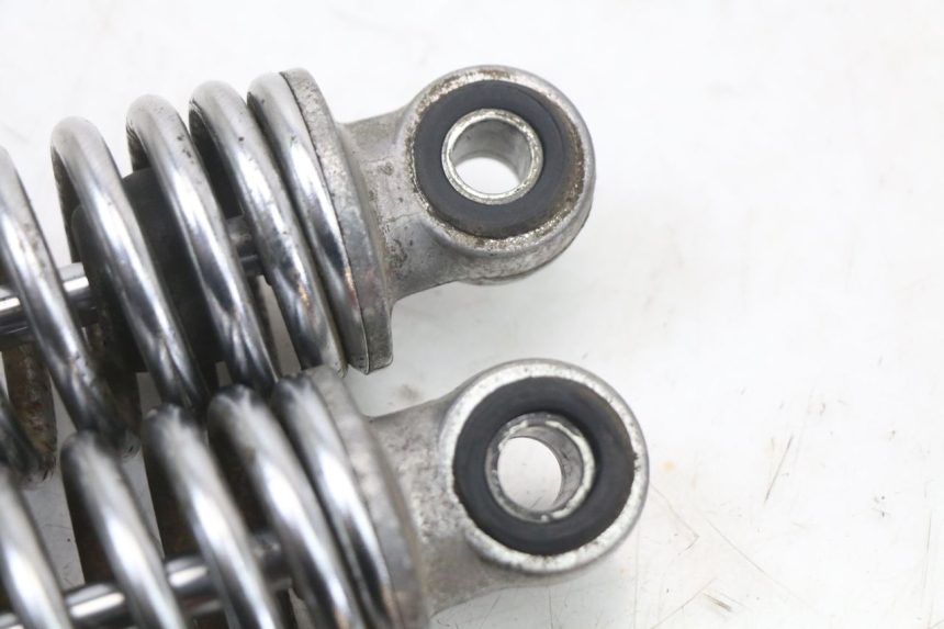 photo de PAR AMORTIGUADOR SUZUKI GSX E 250 (1982 - 1983) - Detalles de los puntos de fijación