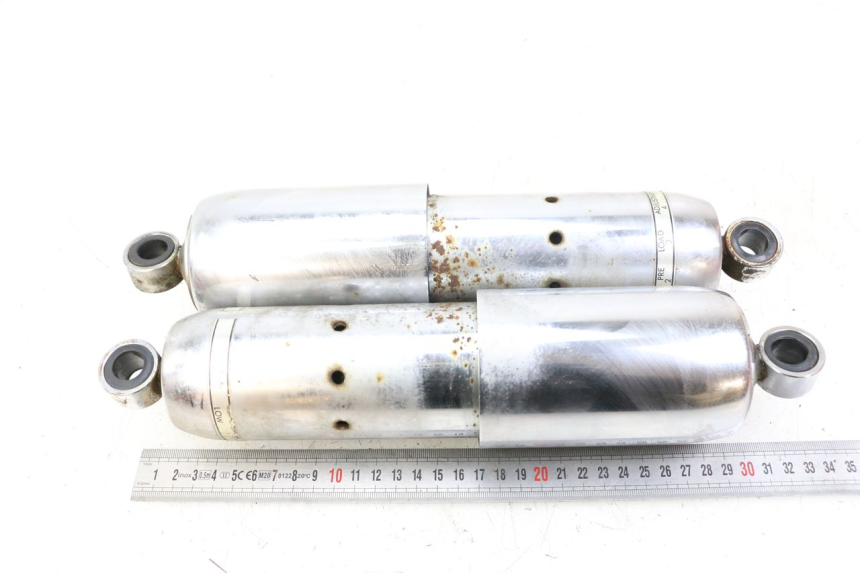 photo de PAR AMORTIGUADOR HONDA VT C2 SHADOW 750 (1997 - 2001) - Primer plano técnico