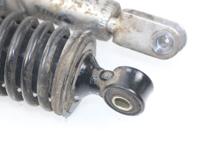 photo de PAR AMORTIGUADOR SYM JOYMAX 250 (2013 - 2017) - Detalles de los puntos de fijación