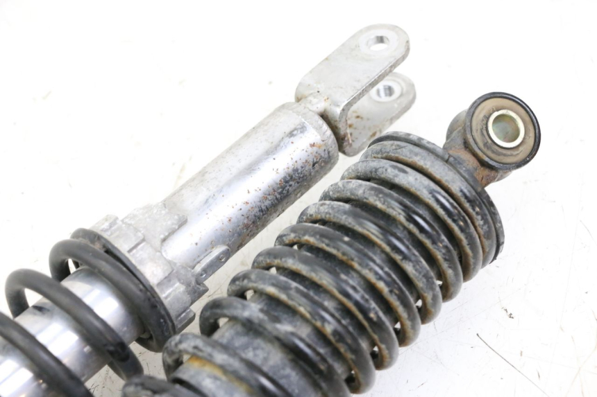 photo de PAR AMORTIGUADOR SYM JOYMAX 125 (2010 - 2017) - Detalles de los puntos de fijación