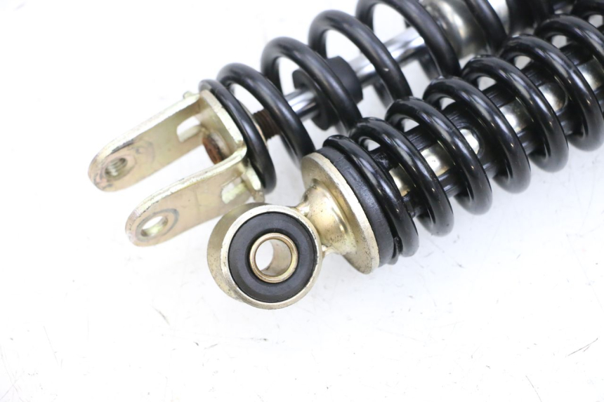 photo de PAR AMORTIGUADOR JM MOTORS OLDIES GT 4T 50 (2018 - 2025) - Primer plano técnico