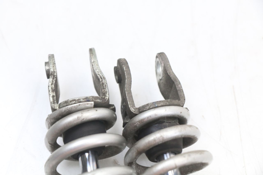 photo de PAR AMORTIGUADOR TRASERO HONDA PCX (JF28) 125 (2009 - 2011) - Otra perspectiva