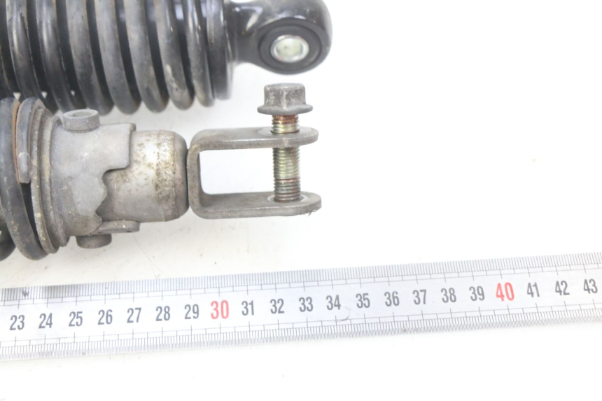 photo de PAR DE AMORTIGUADORES TRASEROS SUZUKI SIXTEEN 125 (2008 - 2010) - Detalle de la pieza