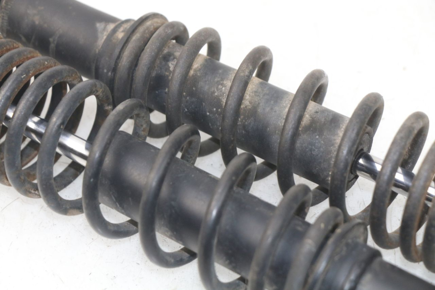 photo de PAR AMORTIGUADOR PEUGEOT TWEET 125 (2010 - 2017) - Otra perspectiva