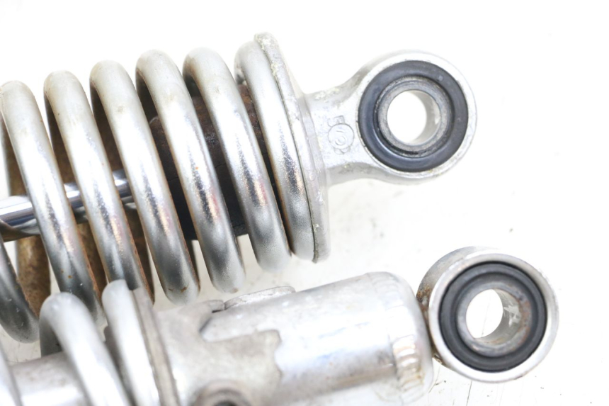 photo de PAR AMORTIGUADOR SUZUKI VL INTRUDER 125 (2004 - 2007) - Otra perspectiva