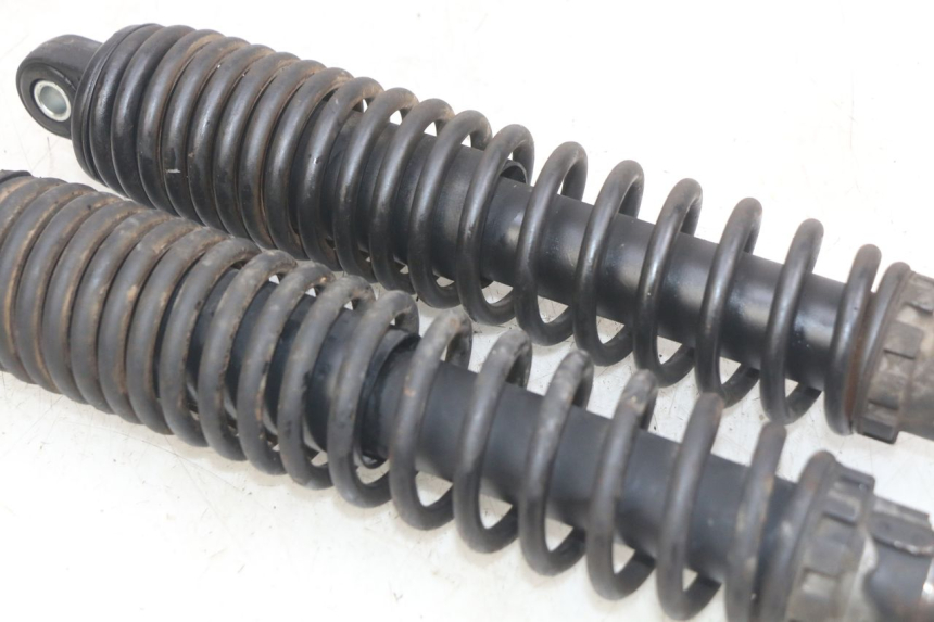 photo de PAR DE AMORTIGUADORES TRASEROS YAMAHA X-MAX XMAX 250 (2006 - 2009) - Primer plano técnico