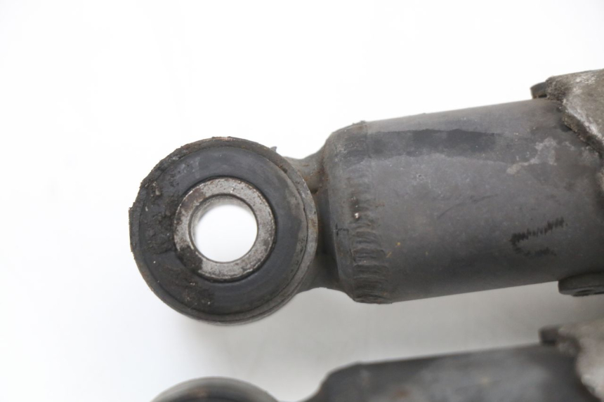 photo de PAR DE AMORTIGUADORES TRASEROS PIAGGIO X8 125 (2004 - 2007) - Detalles de los puntos de fijación