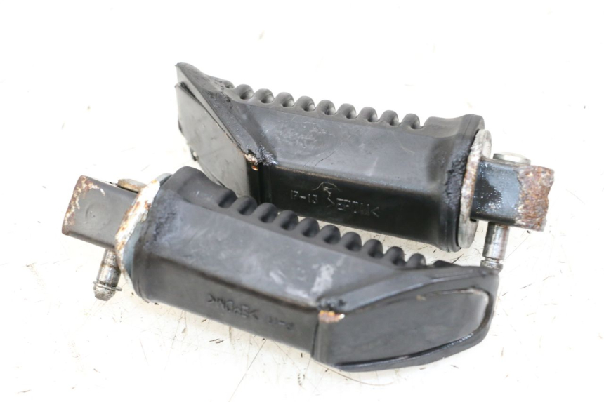 photo de PAR REPOSAPIES TRASERA SUZUKI ADDRESS 110 (2015 - 2020) - Detalle de la pieza