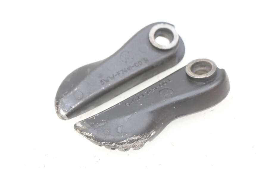 photo de PAR DE APOYAPIÉS TRASEROS MBK BOOSTER SPIRIT 50 (2004 - 2017) - Zoom estado de uso