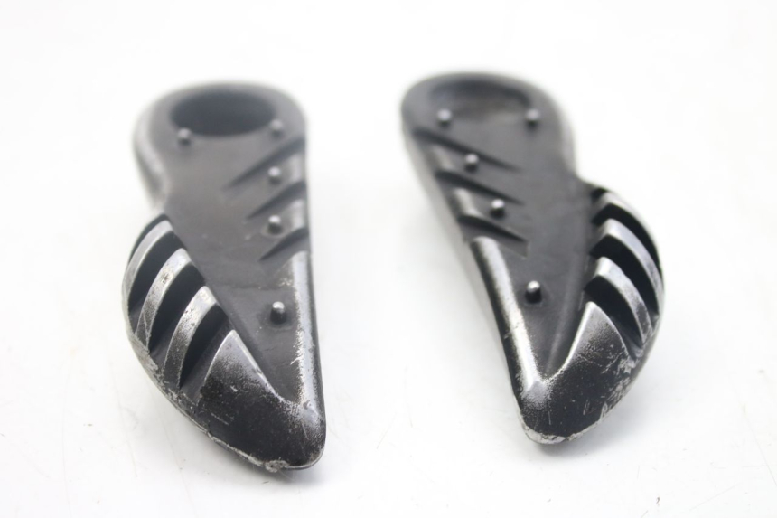 photo de PAR DE APOYAPIÉS TRASEROS YAMAHA BW'S EASY 50 (2013 - 2016) - Vista general del producto