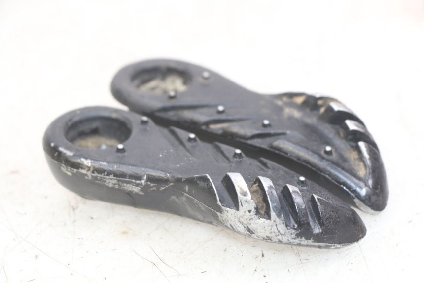 photo de PAR DE APOYAPIÉS TRASEROS YAMAHA BW'S EASY 50 (2013 - 2016) - Otra perspectiva