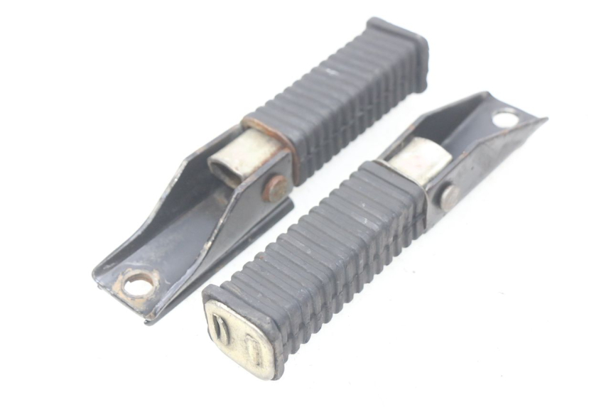 photo de PAR DE APOYAPIÉS TRASEROS TNT MOTOR CITY 50 (2007 - 2018) - Vista general del producto