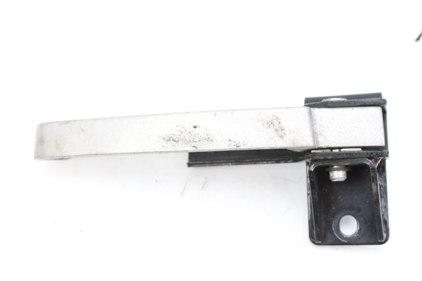 photo de PAR DE APOYAPIÉS TRASEROS PEUGEOT CITYSTAR 125 (2011 - 2017) - Detalle de la pieza