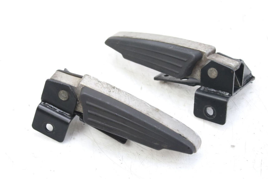 photo de PAR DE APOYAPIÉS TRASEROS PEUGEOT CITYSTAR 50 (2013 - 2017) - Vista principal