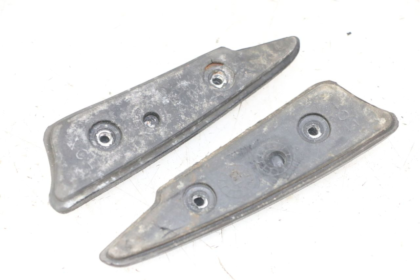 photo de PAR DE APOYAPIÉS TRASEROS PEUGEOT CITYSTAR 50 (2013 - 2017) - Zoom estado de uso